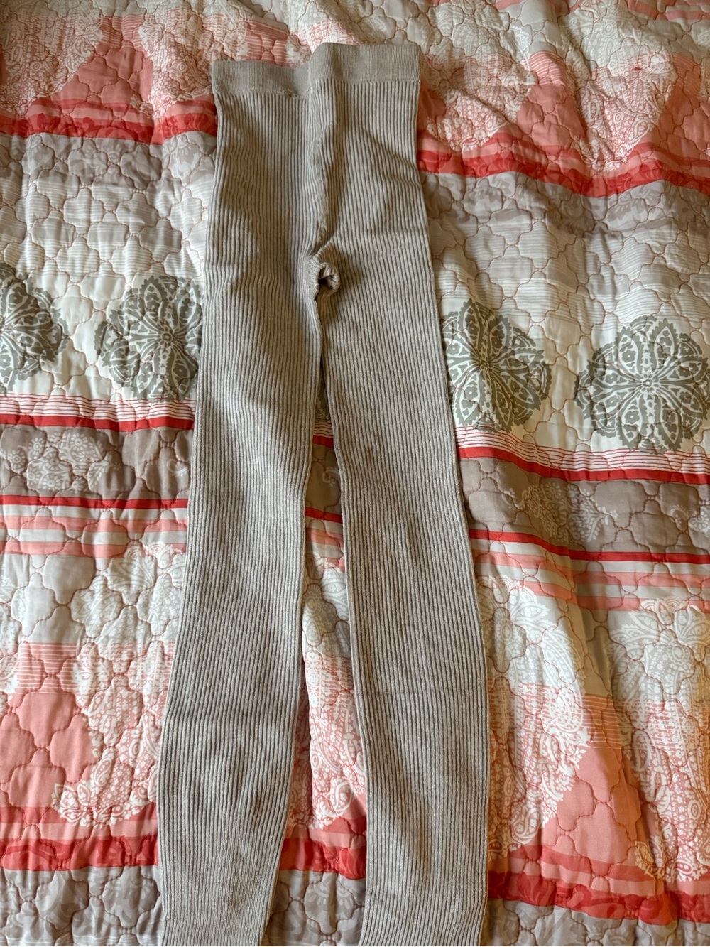 Women’s Beige Ribbed Knitted Tights Size M Regular Solid Viscose Blend no Tag!!!